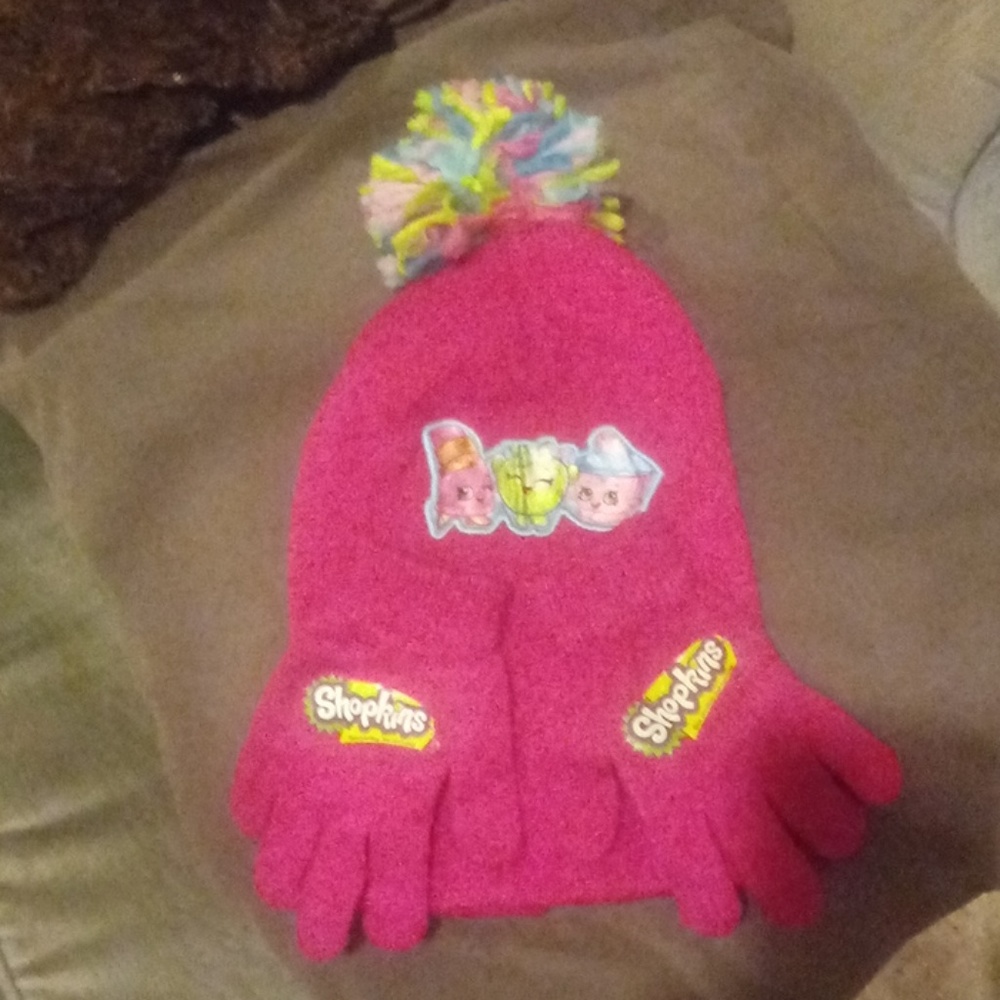 Shopkins Pink Beanie and Gloves